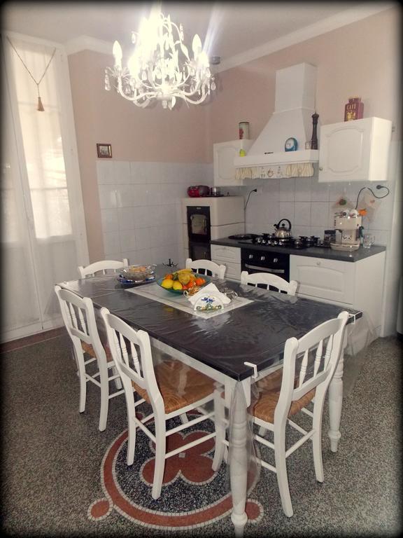 B&B Elisir Альбенга Екстер'єр фото