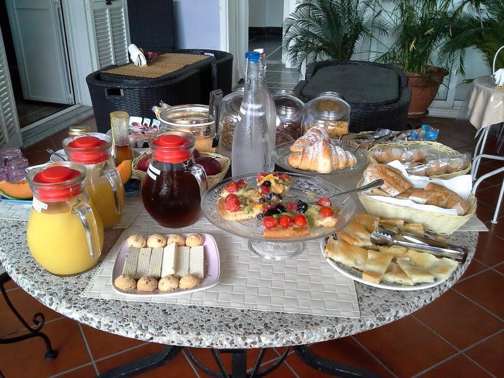 B&B Elisir Альбенга Екстер'єр фото